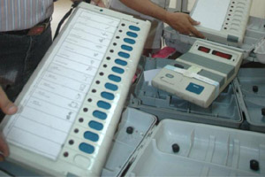 Defective Pune EVM ’transfers’ all votes to Congress